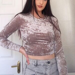 Forever 21 Velvet Long Sleeve Crop Top - Cream